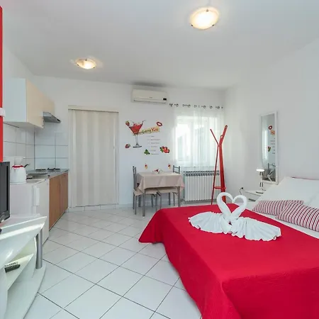 Toni By Adriaticluxuryvillas * Murvica (Policnik)