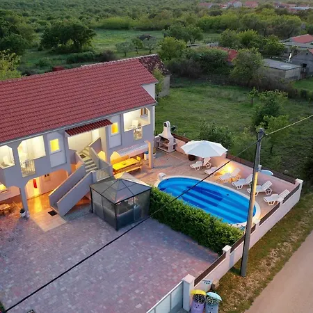 Toni With Private Pool Near Zadar *