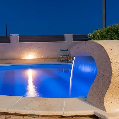 Toni With Private Pool Near Zadar Villa *