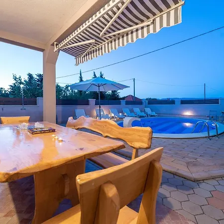 Toni With Private Pool Near Zadar *