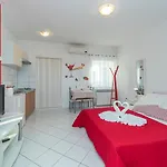 Toni By Adriaticluxuryvillas * Murvica (Policnik)