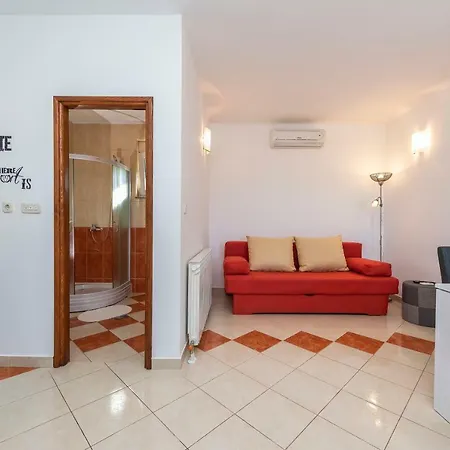 Toni By Adriaticluxuryvillas * Murvica (Policnik)