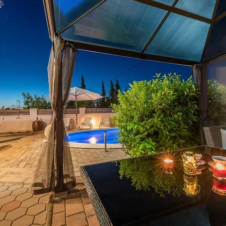 Toni By Adriaticluxuryvillas Murvica (Policnik)